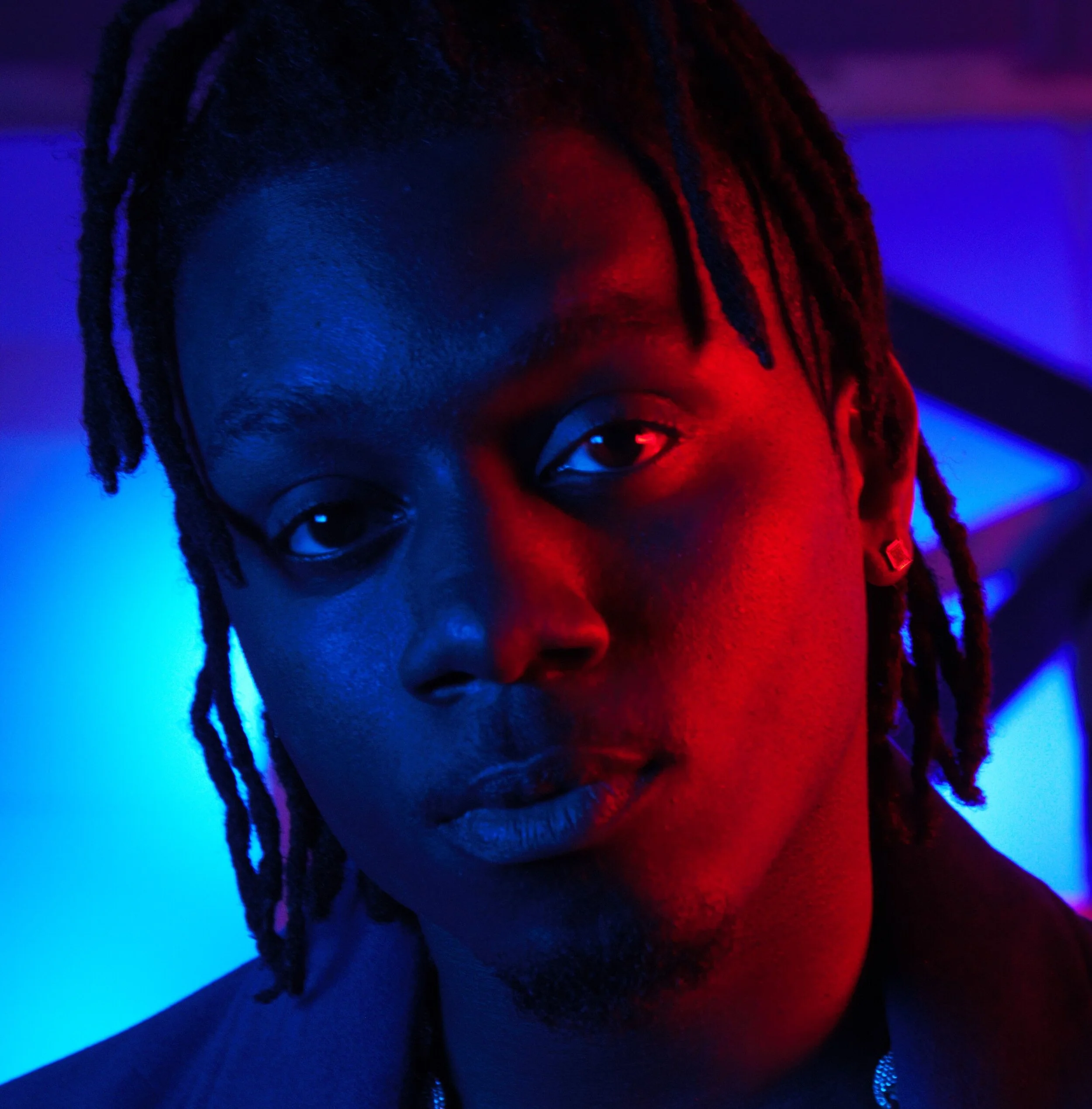 Elliott Trent: Stepping Into The Limelight As HIs Own Artist